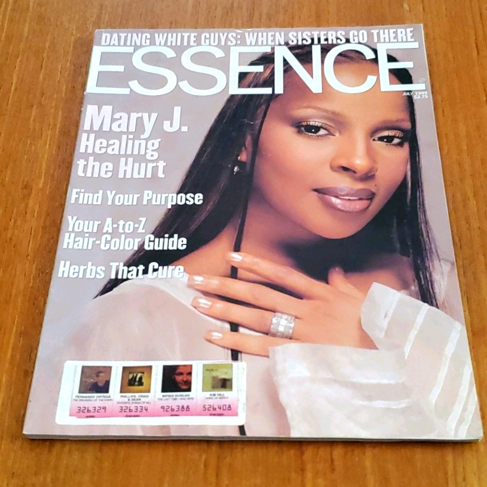 Vintage July 1999 Essence Magazine